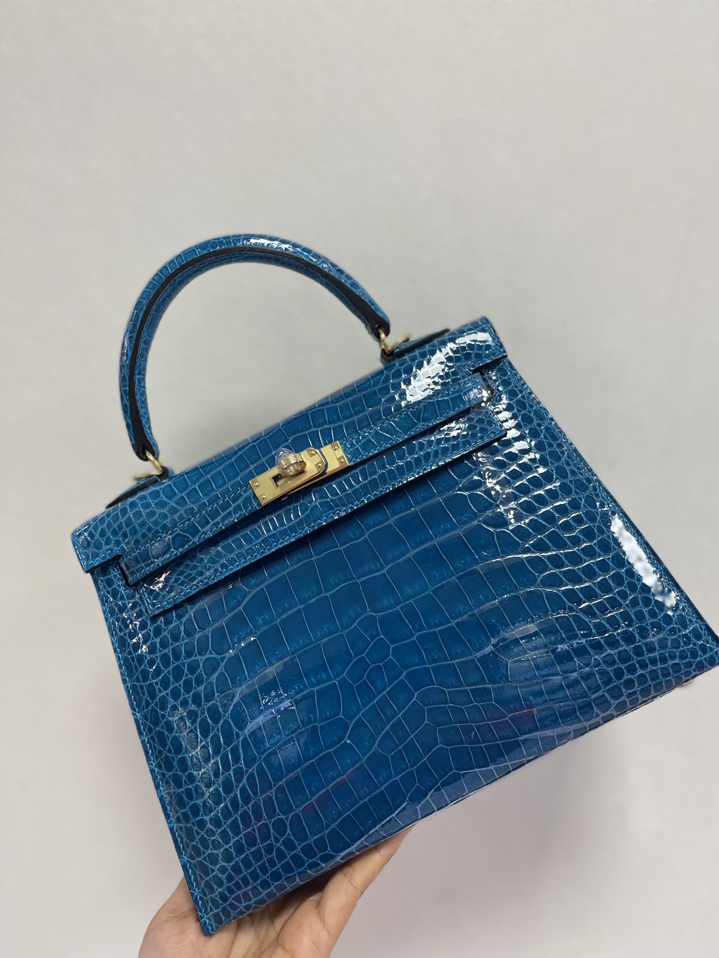 Hermes Kelly 25cm Handbag Shoulder Bag In Blue Electric Shiny Crocodile Niloticus Leather